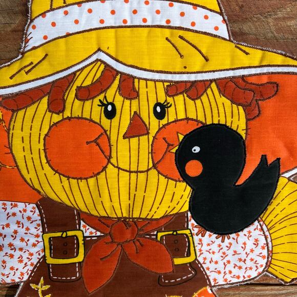 Vintage 70s Scarecrow Fabric Wall Hanging Fall Halloween Thanksgiving Kitsch 18" - Picture 1 of 6